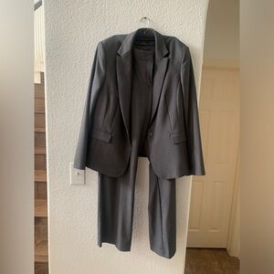 WORTHINGTON 2pc women suit in grey color